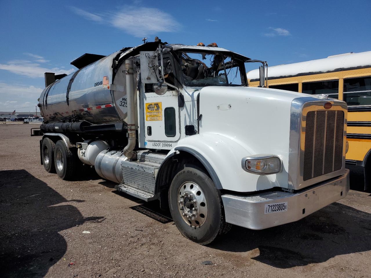 2017 Peterbilt 365