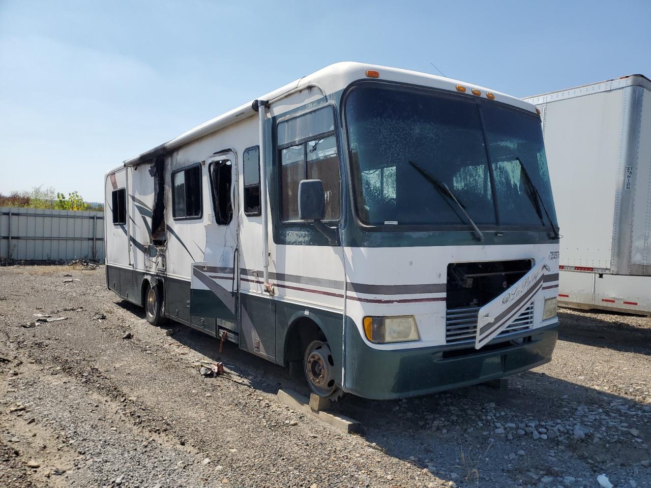 1999 Ford F-550 F550 Super Duty Stripped Chassis