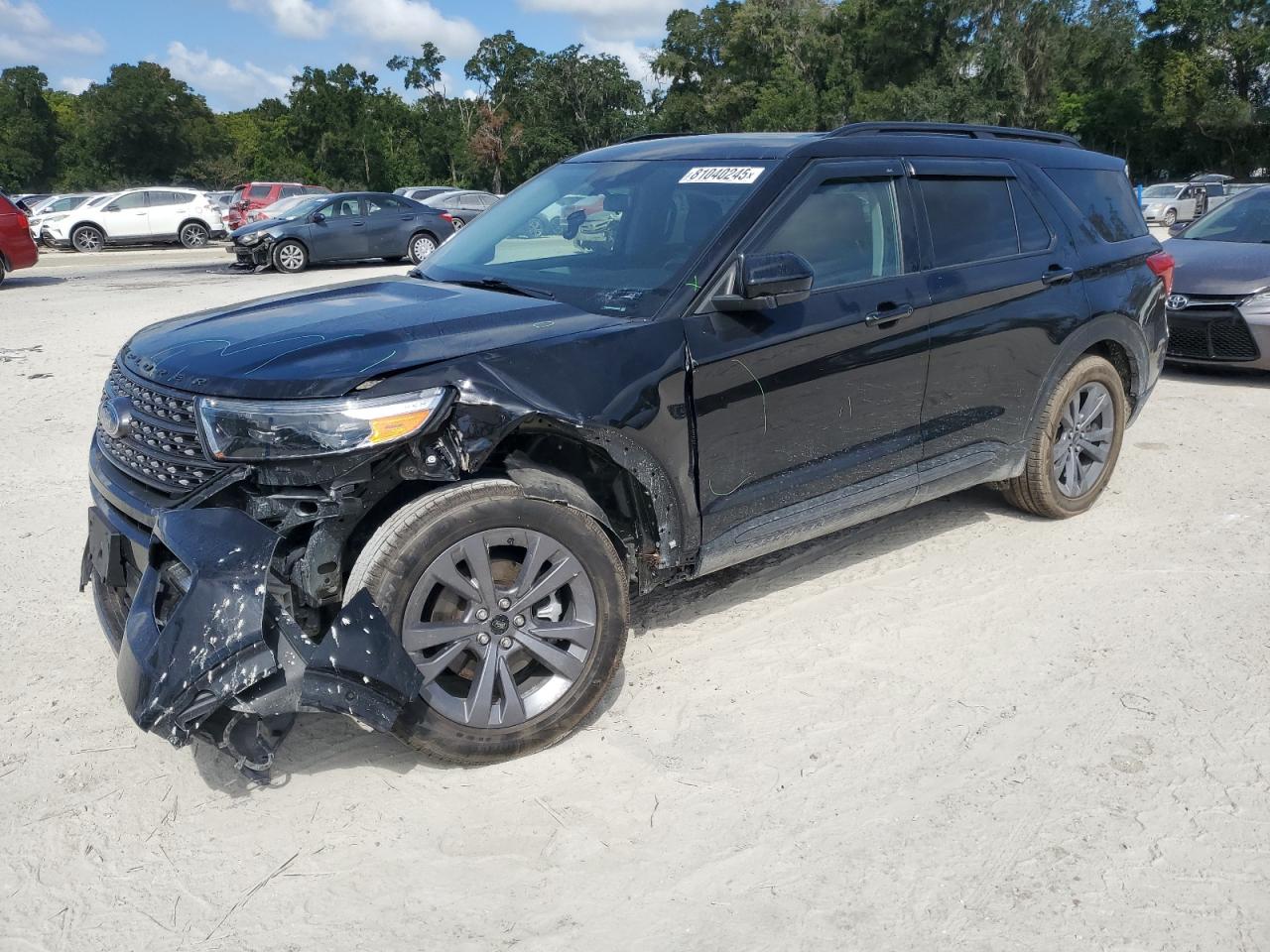 2022 Ford Explorer x XLT
