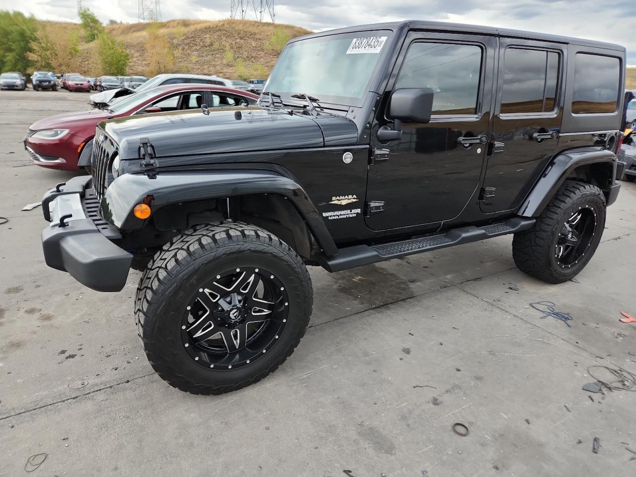 2013 Jeep Wrangler u SAHARA