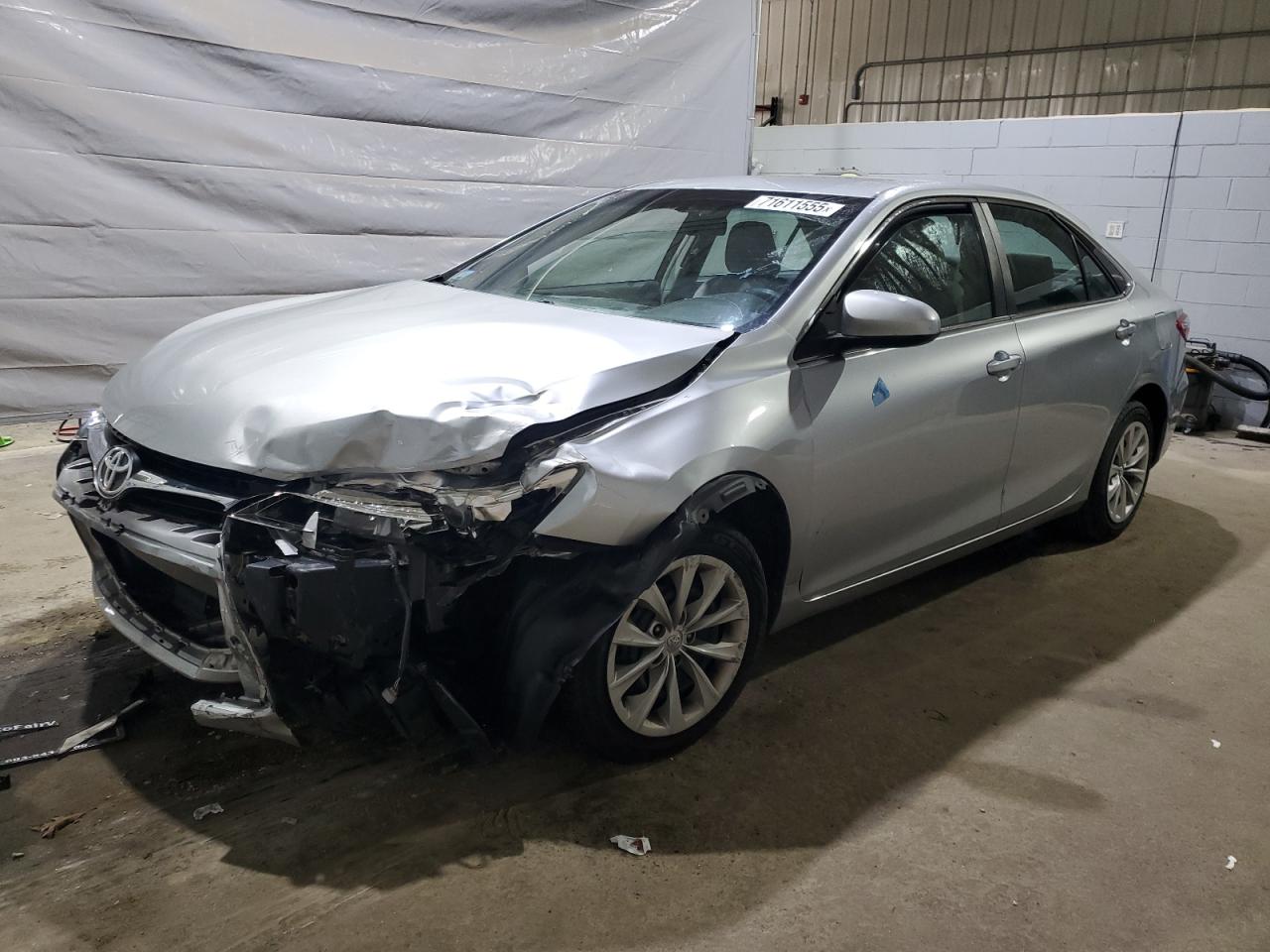 2015 Toyota Camry le LE