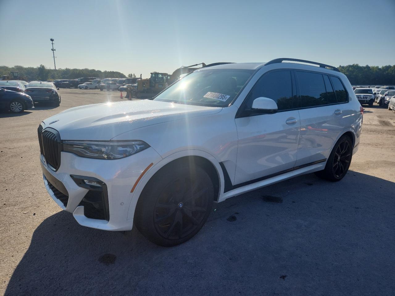 BMW X7 m50i