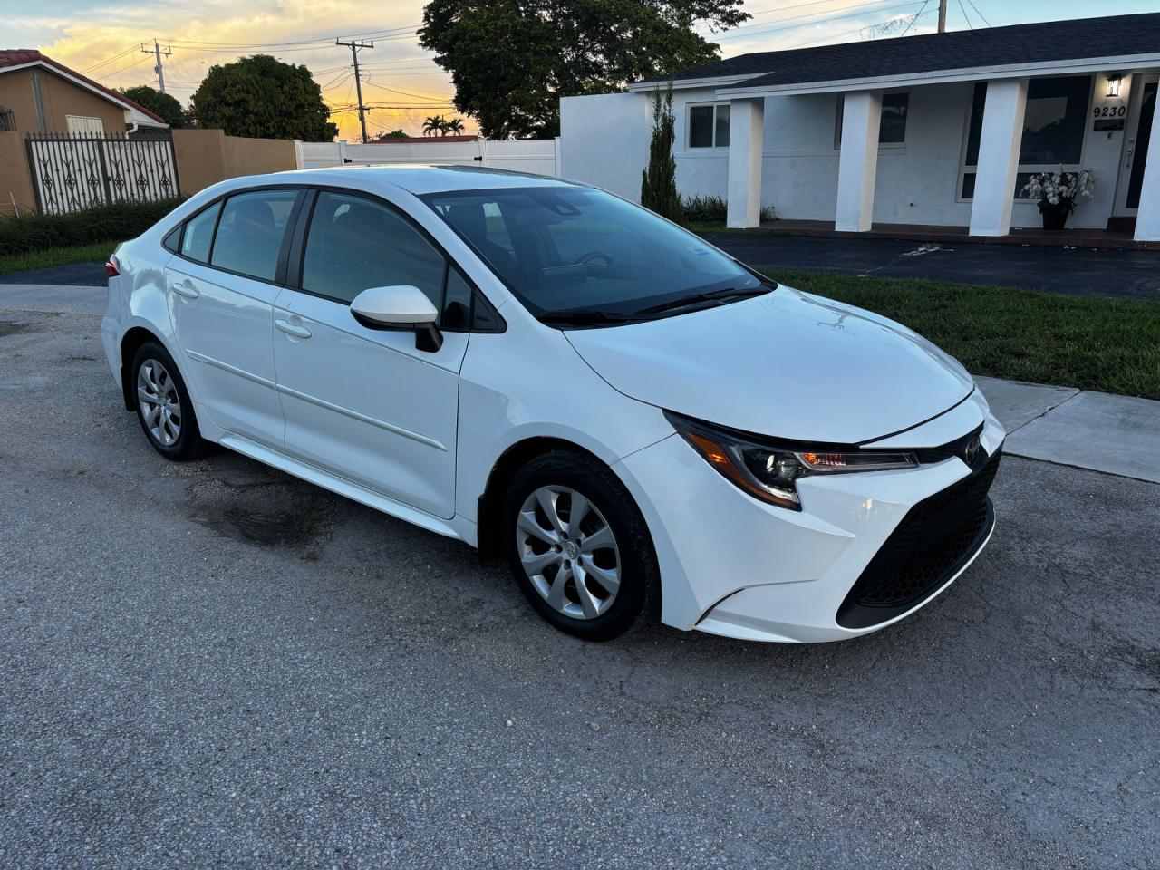 2022 Toyota Corolla le LE