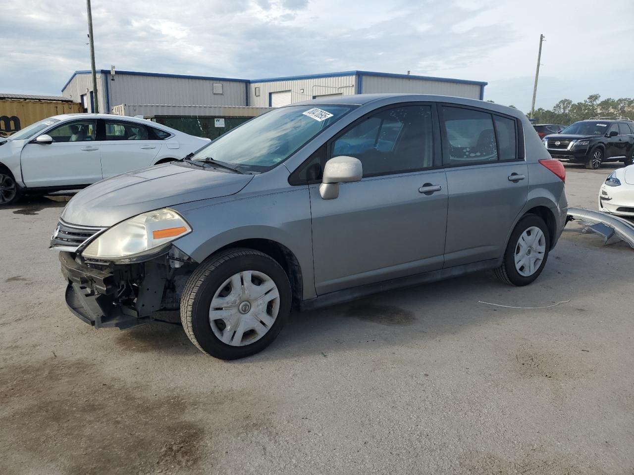 2012 Nissan Versa s S