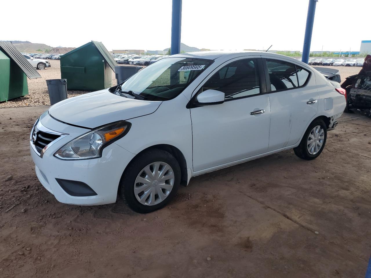 2016 Nissan Versa s S