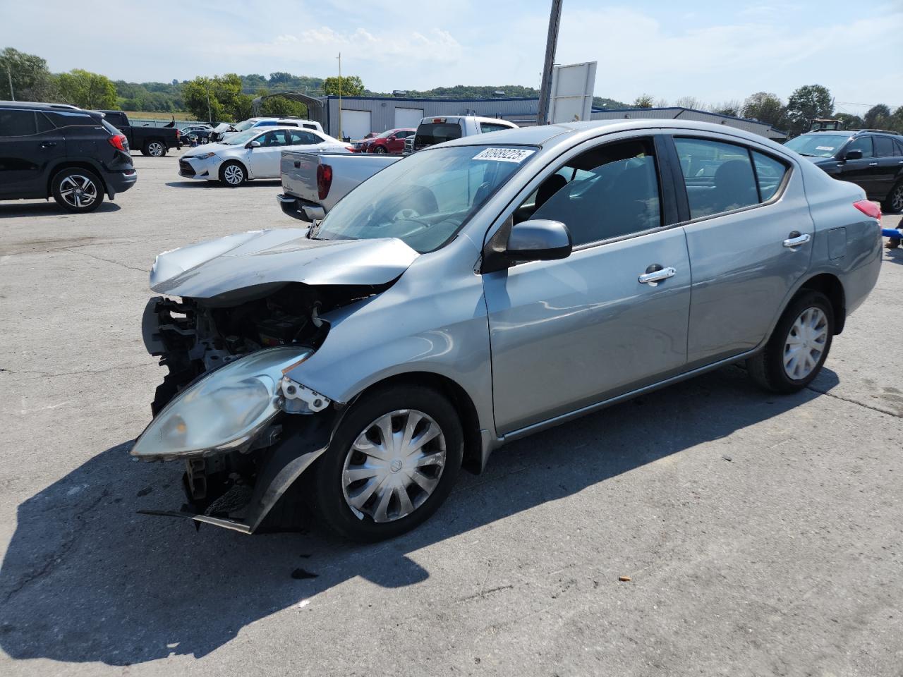 2012 Nissan Versa s S