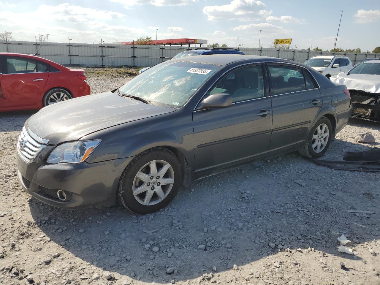 2010 Toyota Avalon xl XL