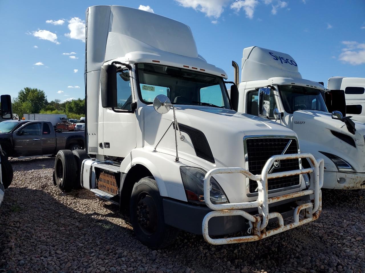 2017 Volvo Vn Vnl - Semi Truck