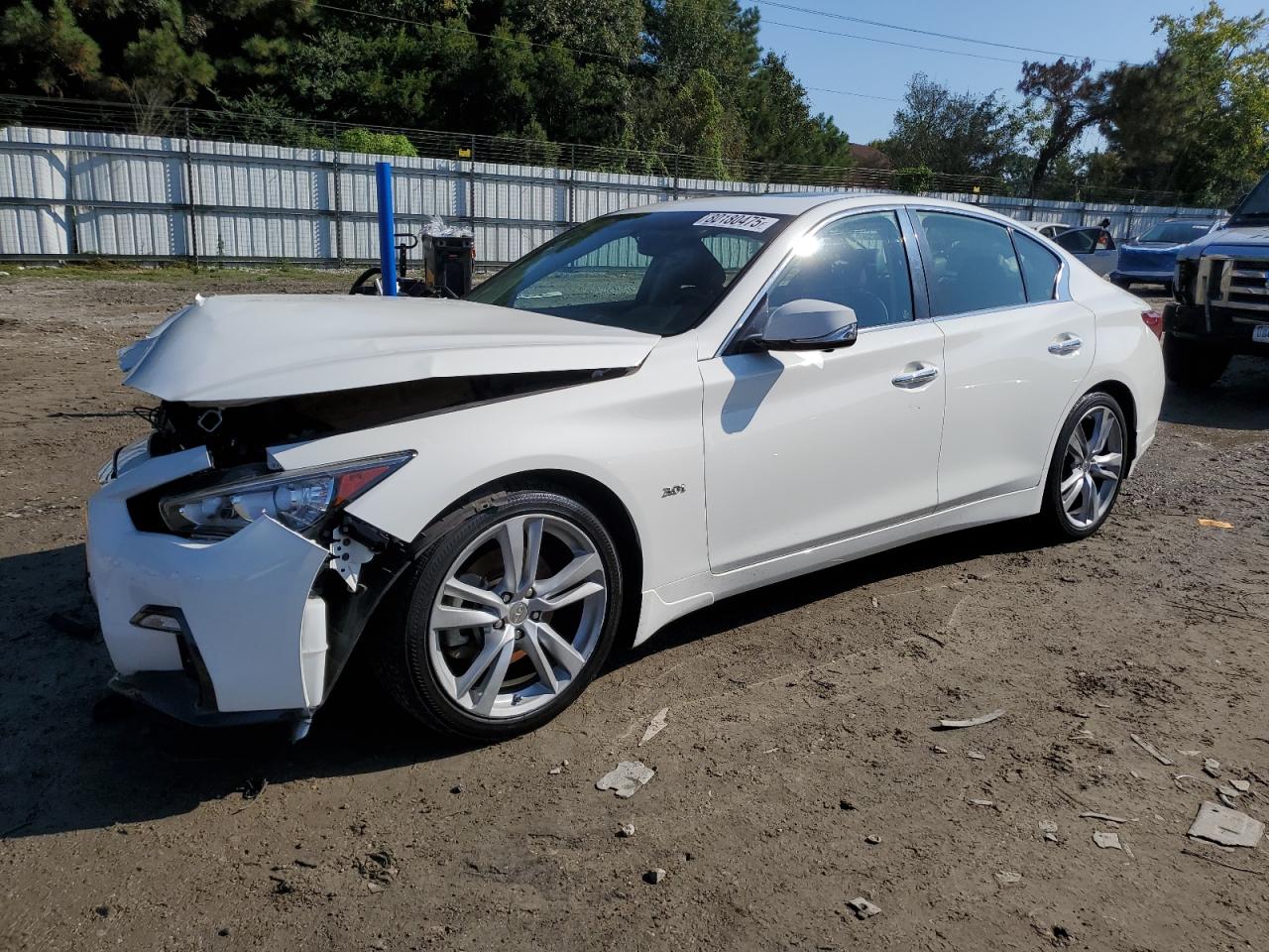 2019 Infiniti Q50 luxe LUXE