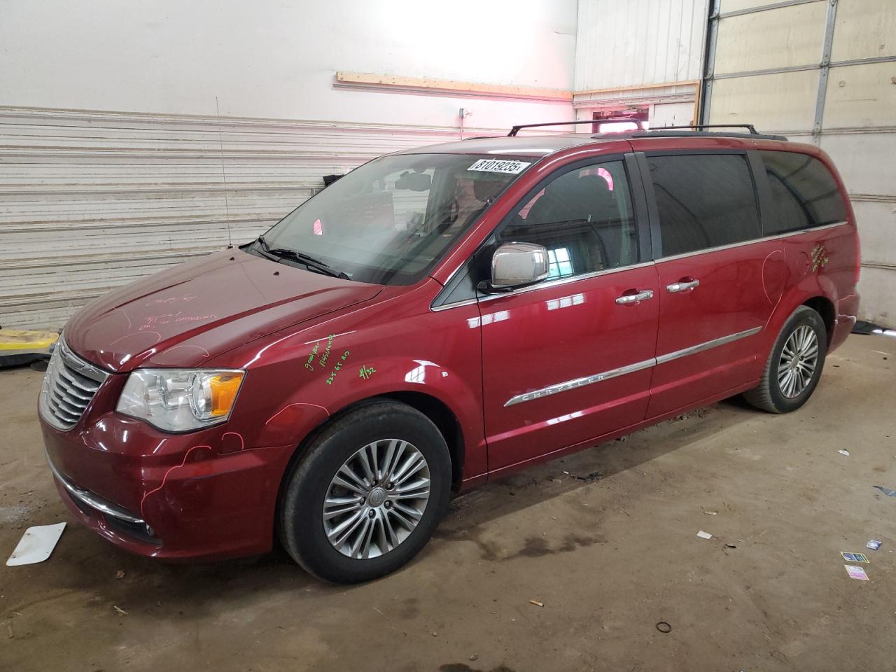 2014 Chrysler Town & country Touring L