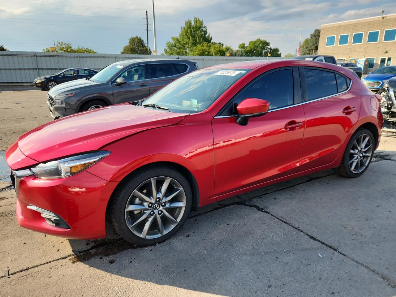 2018 Mazda 3 grand to GRAND TOURING