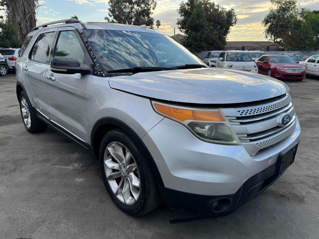 2011 Ford Explorer x XLT
