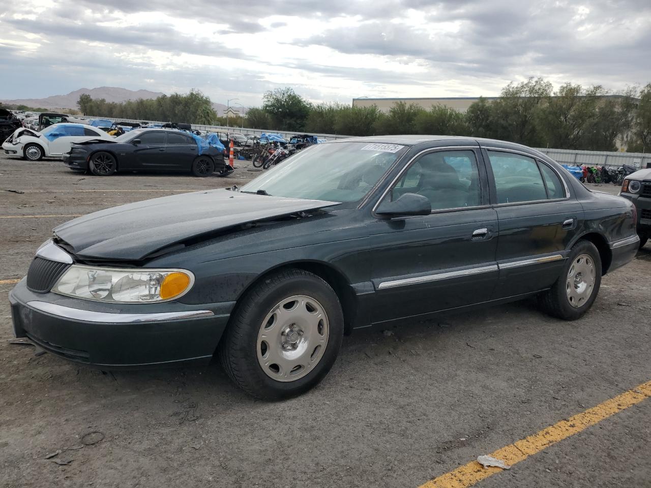 2002 Lincoln Continental