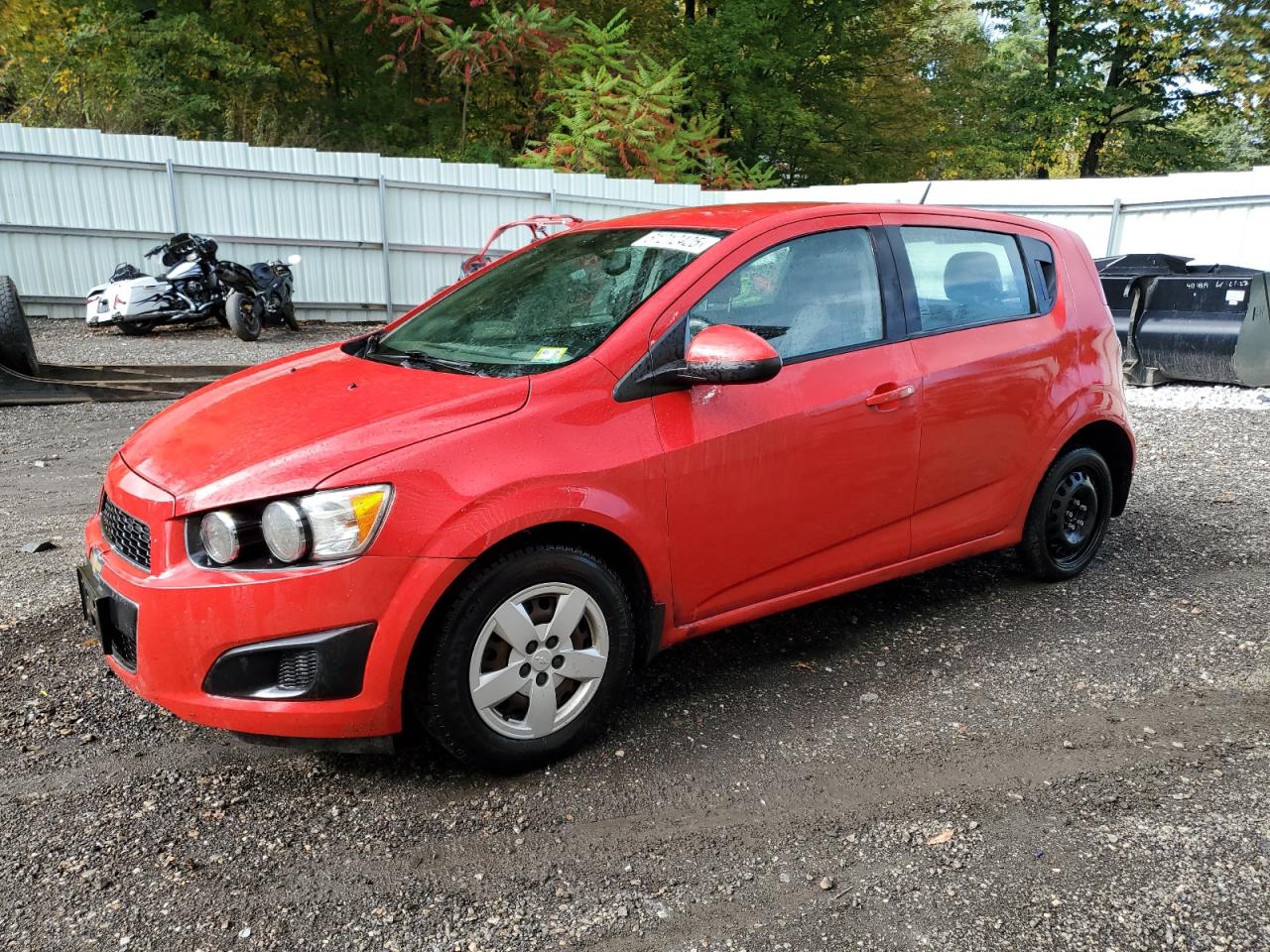 2014 Chevrolet Sonic ls LS
