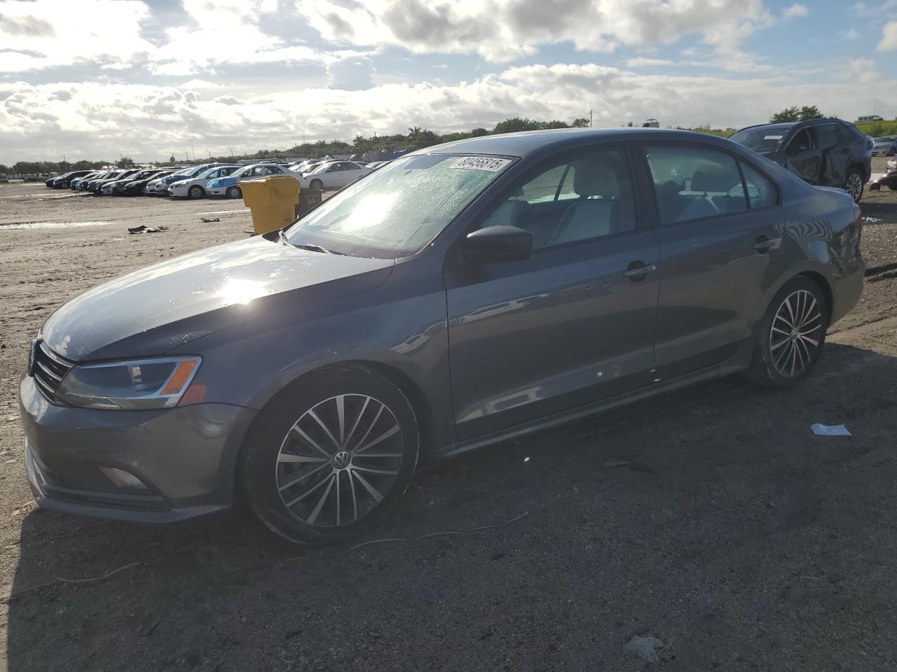 2016 Volkswagen Jetta spor SPORT