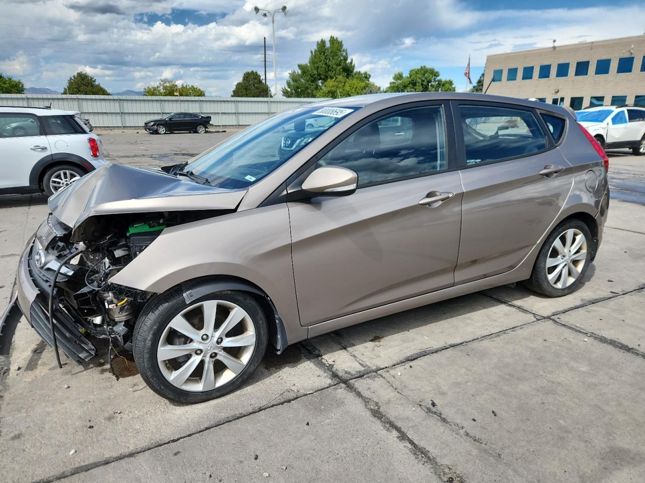 2014 Hyundai Accent gls GLS