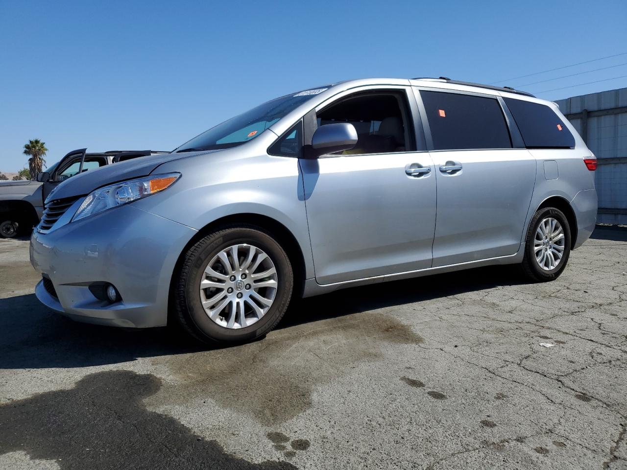 2016 Toyota Sienna xle XLE