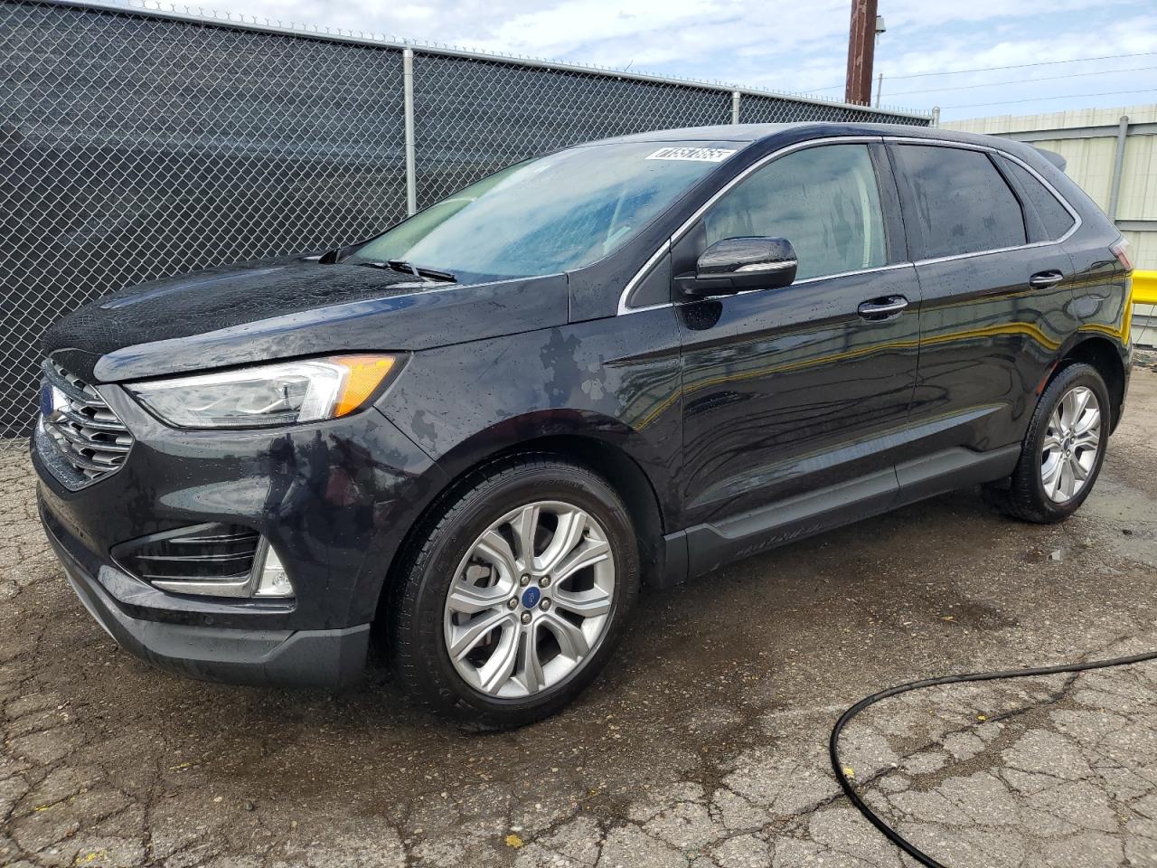 2022 Ford Edge titan TITANIUM