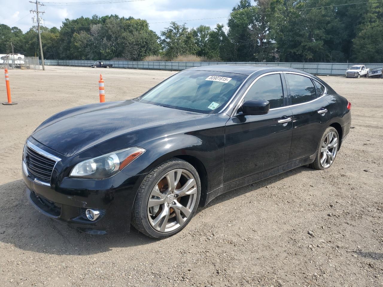2012 Infiniti M37