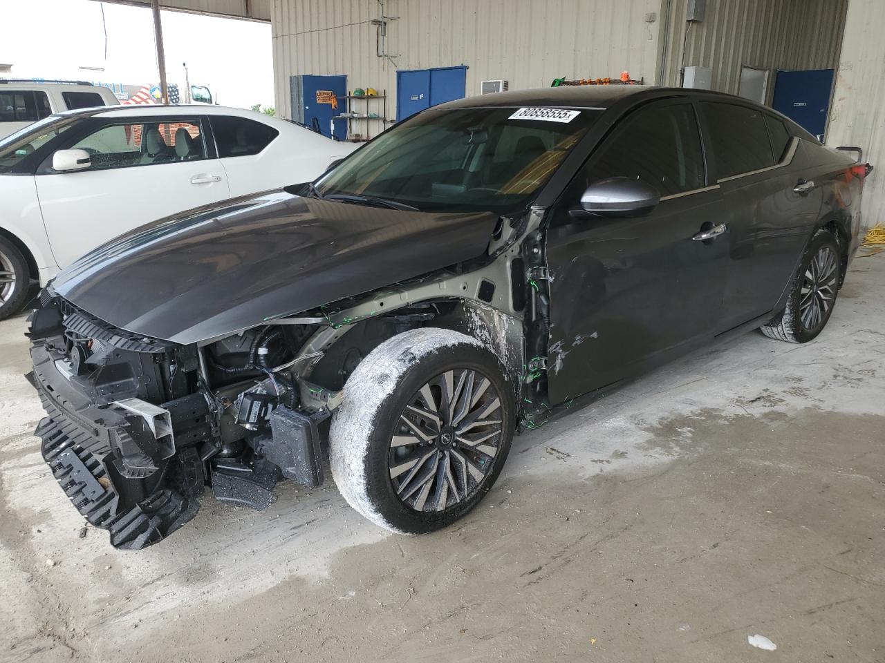 2023 Nissan Altima sv SV