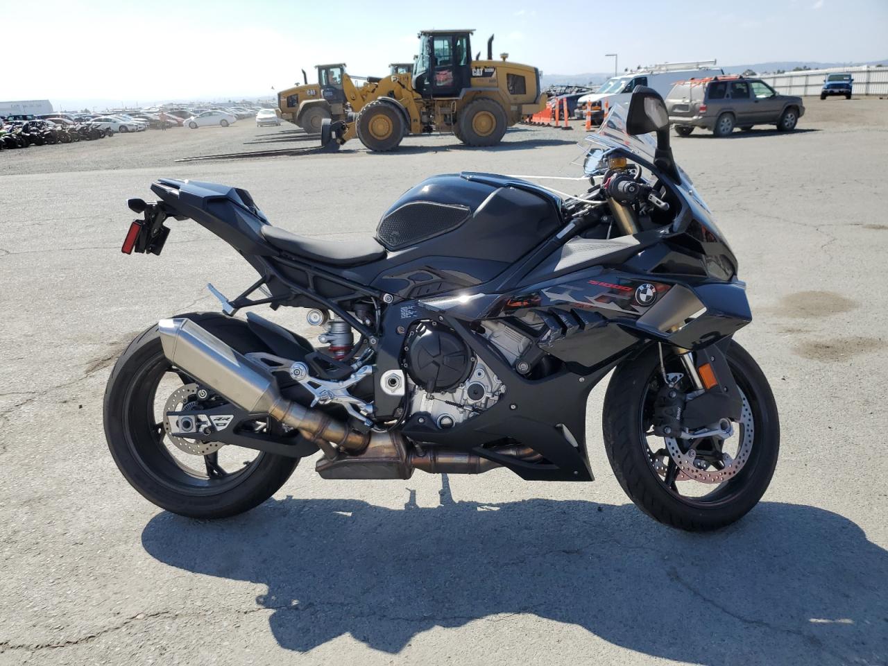 2025 BMW S 1000