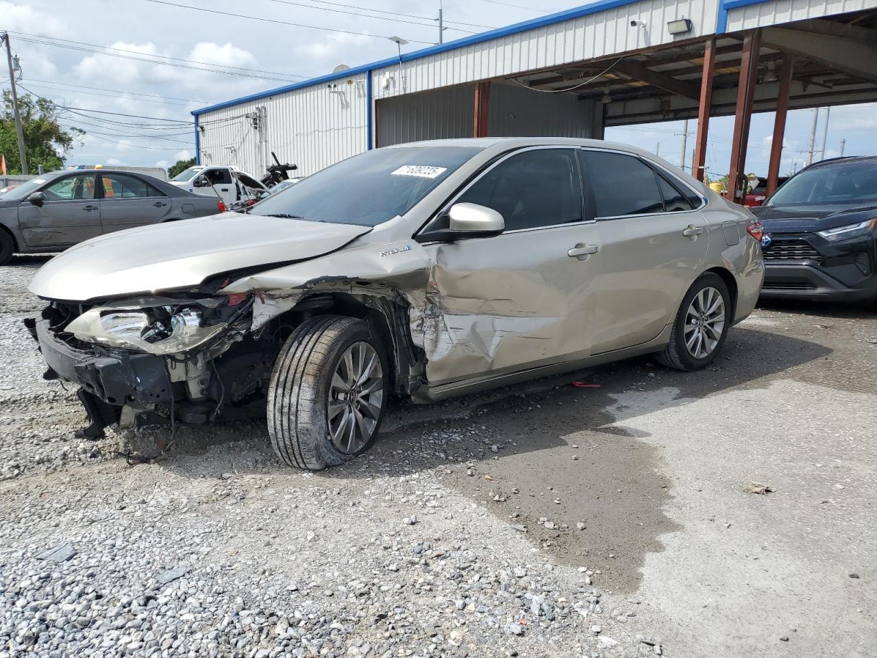 2015 Toyota Camry hybr HYBRID