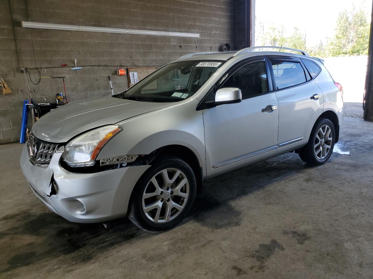 2011 Nissan Rogue s S