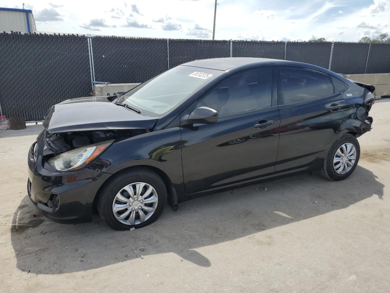 2013 Hyundai Accent gls GLS