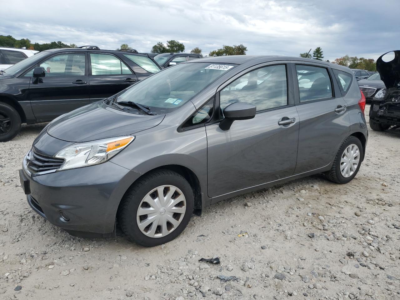 2016 Nissan Versa note s S