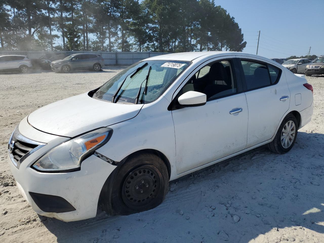 2016 Nissan Versa s S