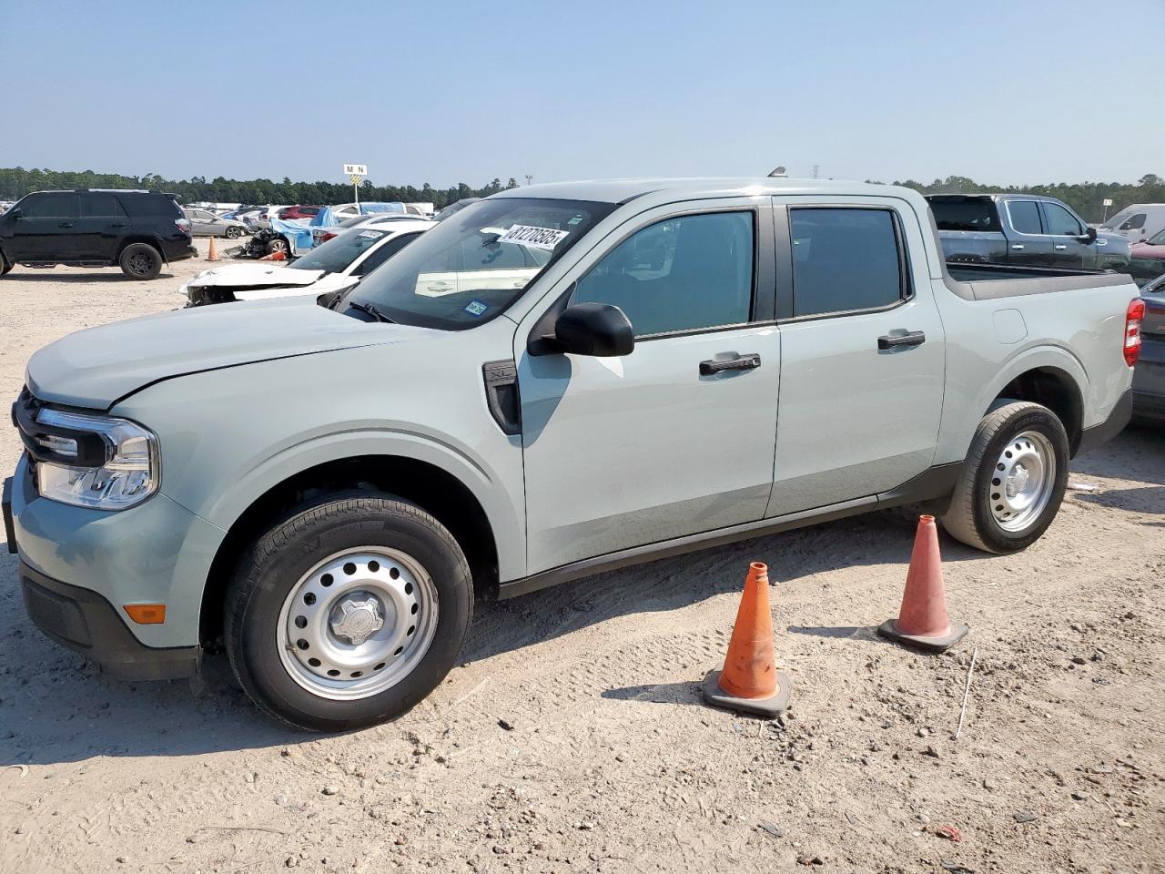 2023 Ford Maverick x XL
