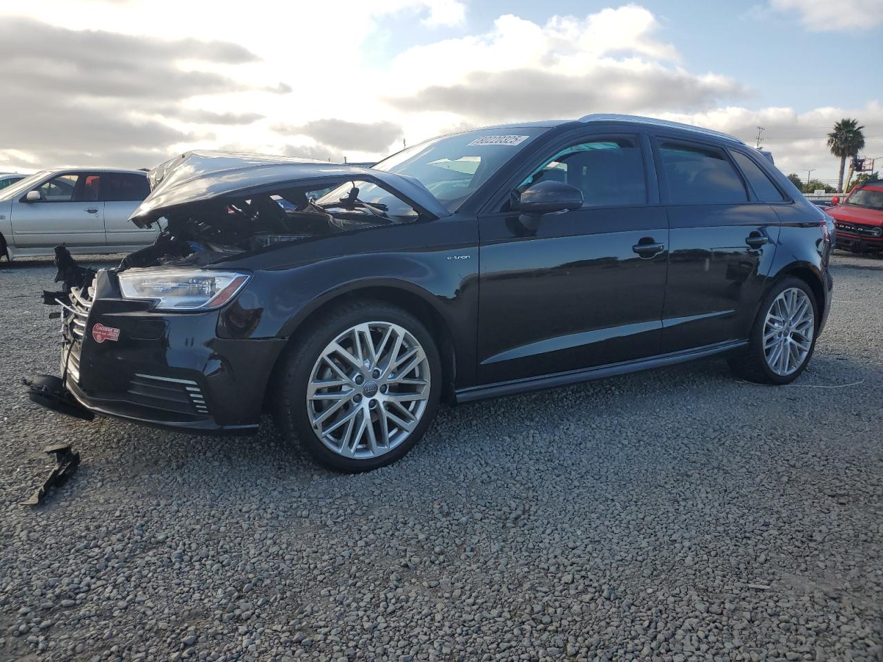 2018 Audi A3 e-tron E-TRON PREMIUM