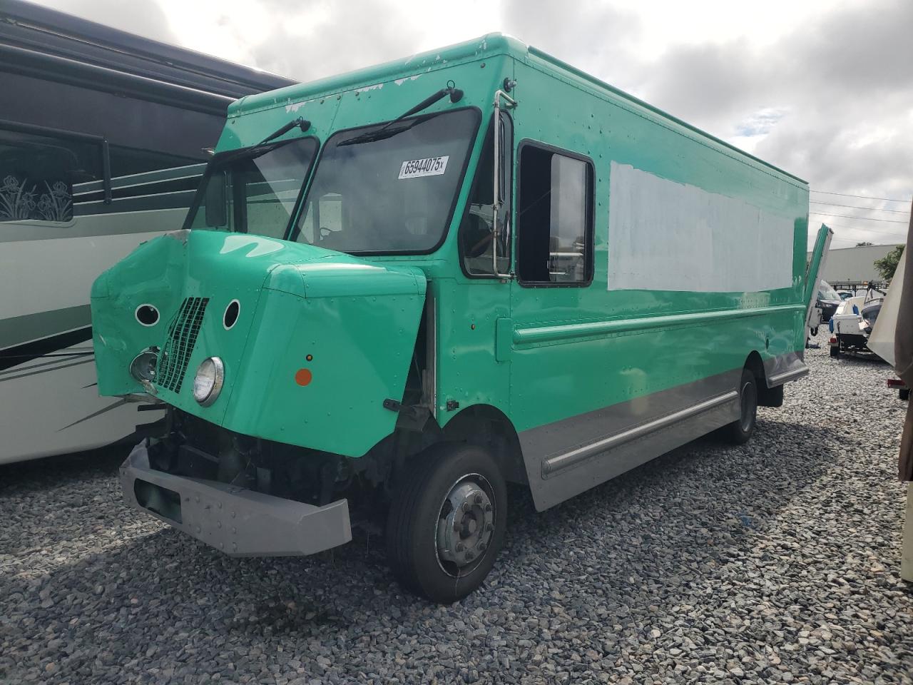 2019 Freightliner Chassis m