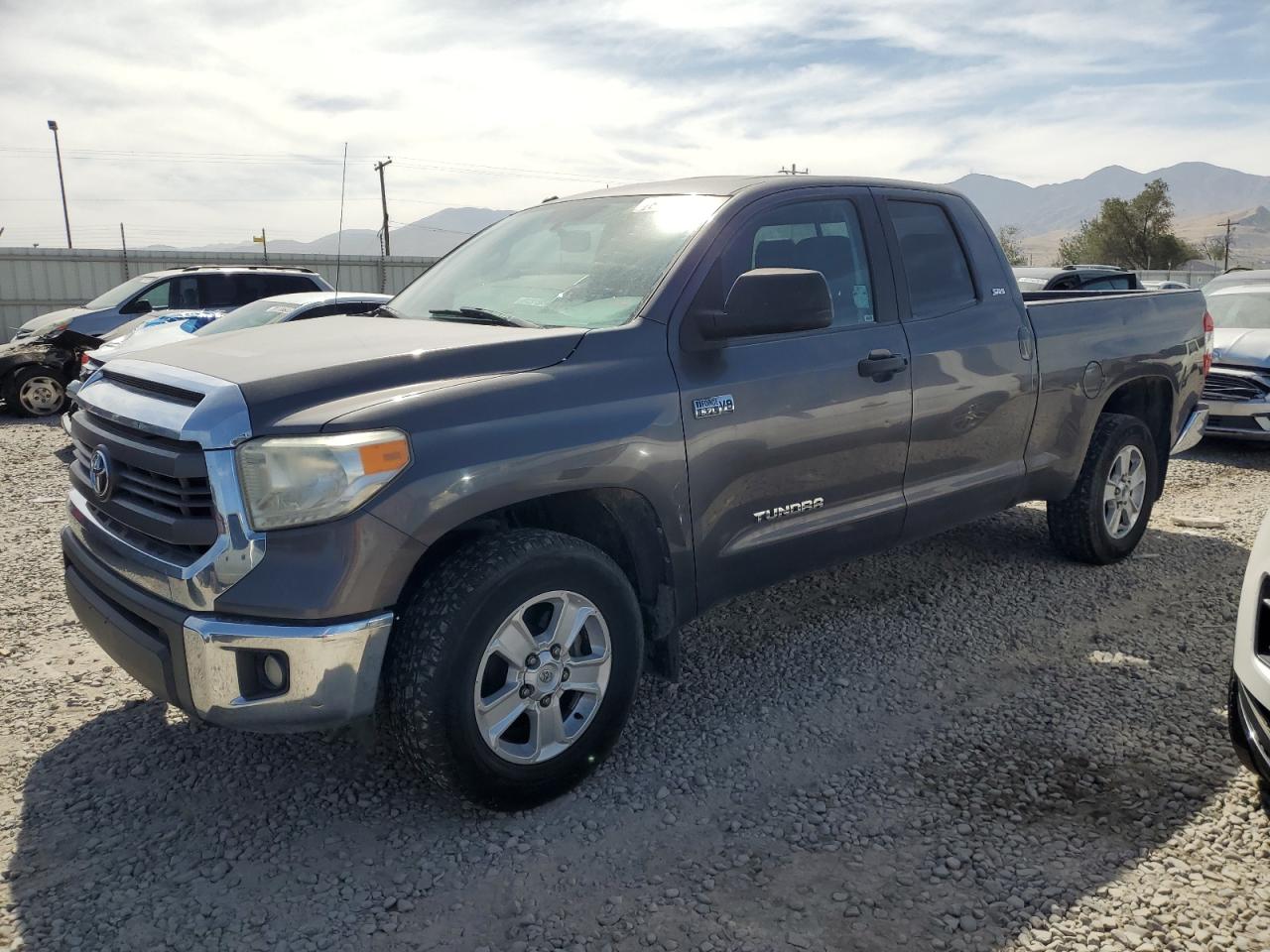 2014 Toyt Tundra double cab sr