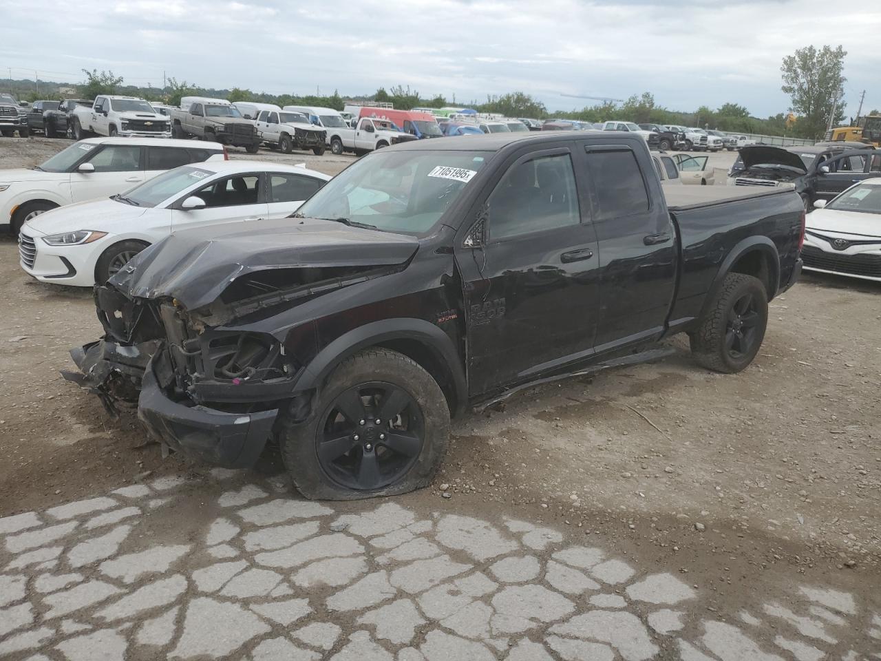 2019 Ram 1500 classic slt SLT