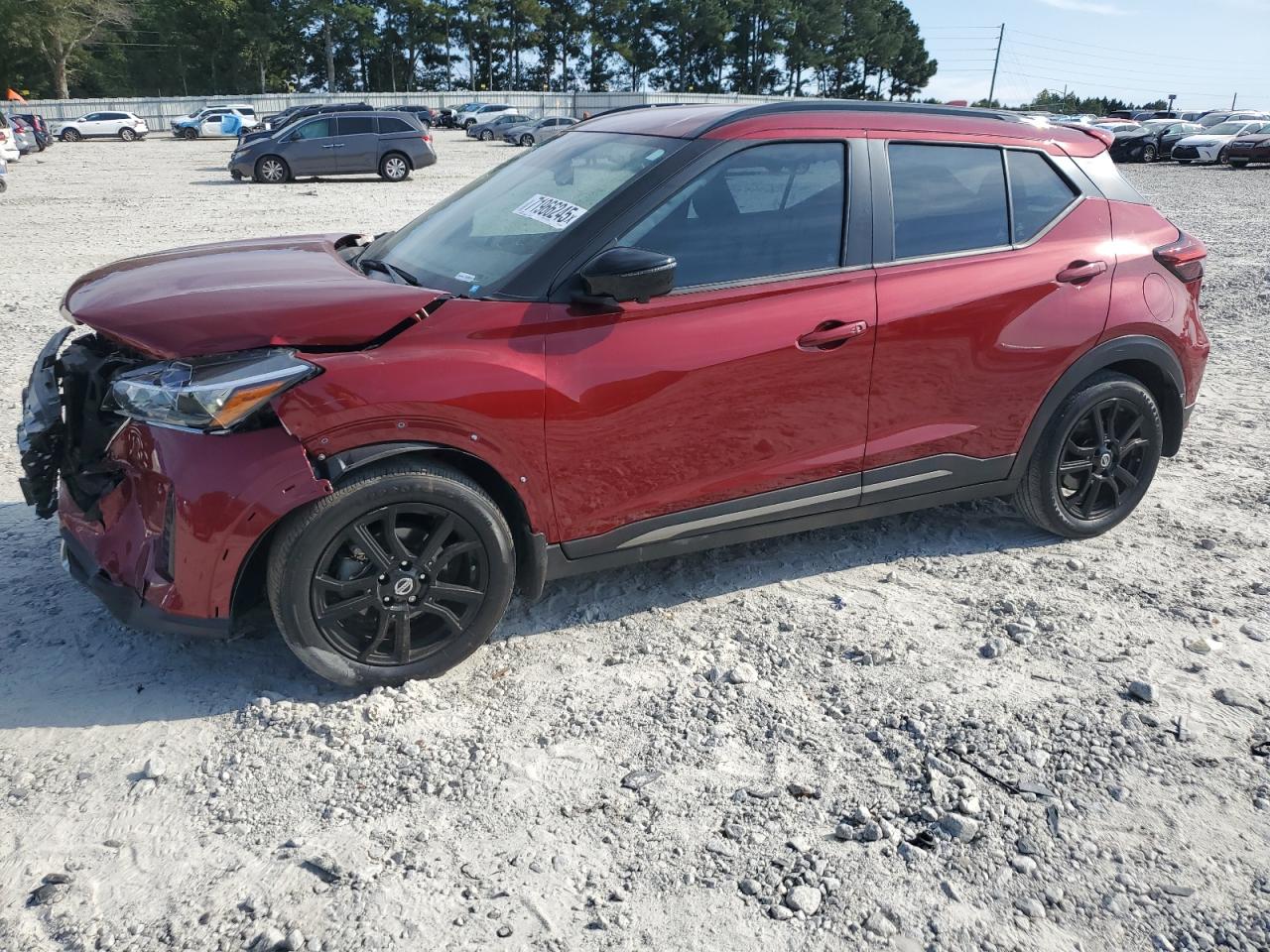 2021 Nissan Kicks sr SR
