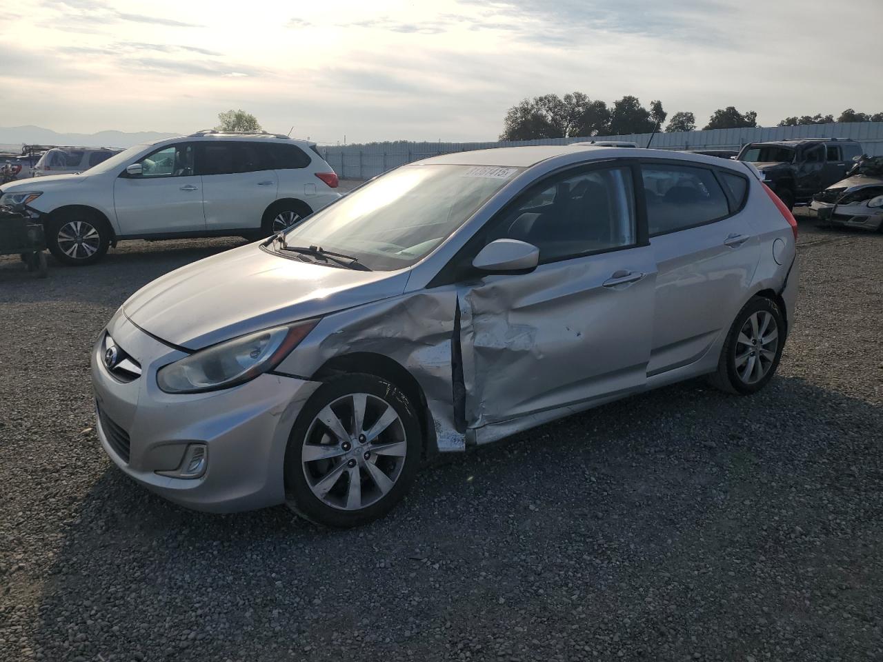 2012 Hyundai Accent gls GLS