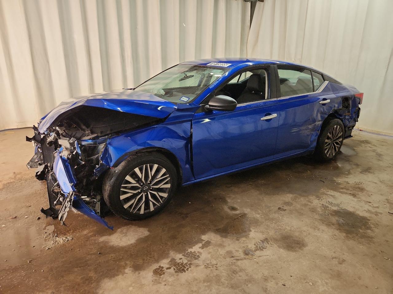 2025 Nissan Altima sv SV