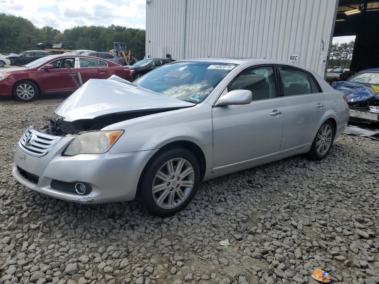 2010 Toyota Avalon xl XL