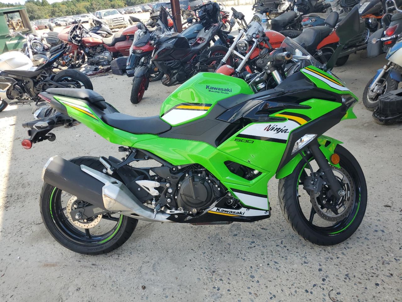2025 Kawasaki Ex500 h