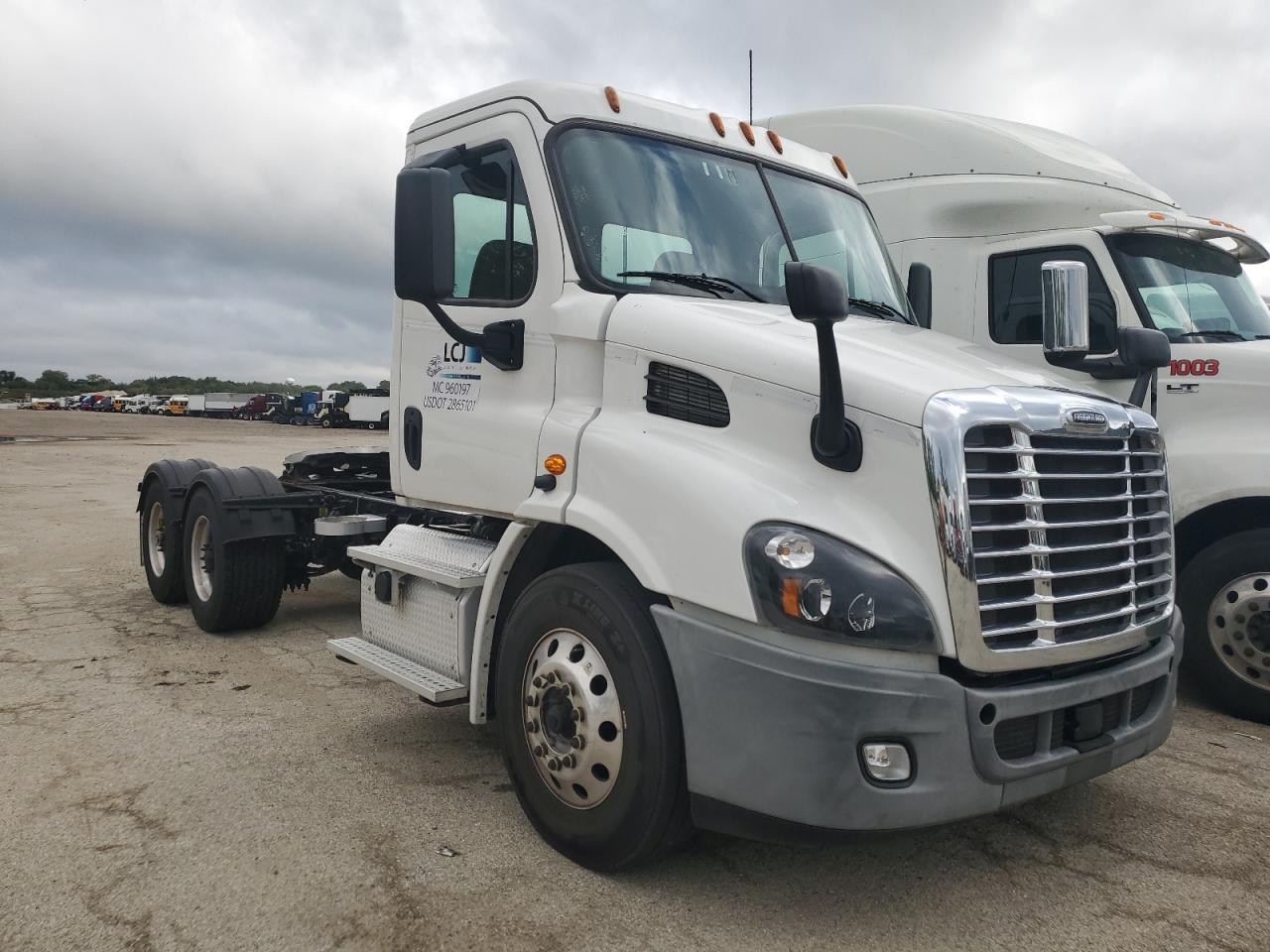 2019 Frht Cascadia 113