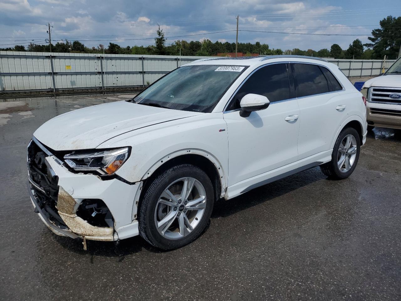 2022 Audi Q3