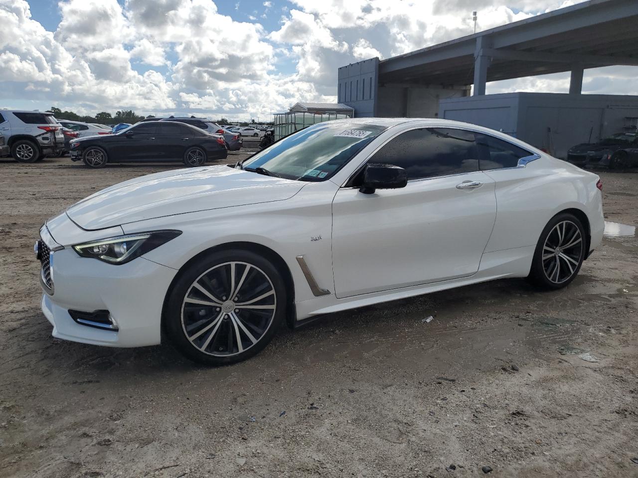 Infiniti Q60
