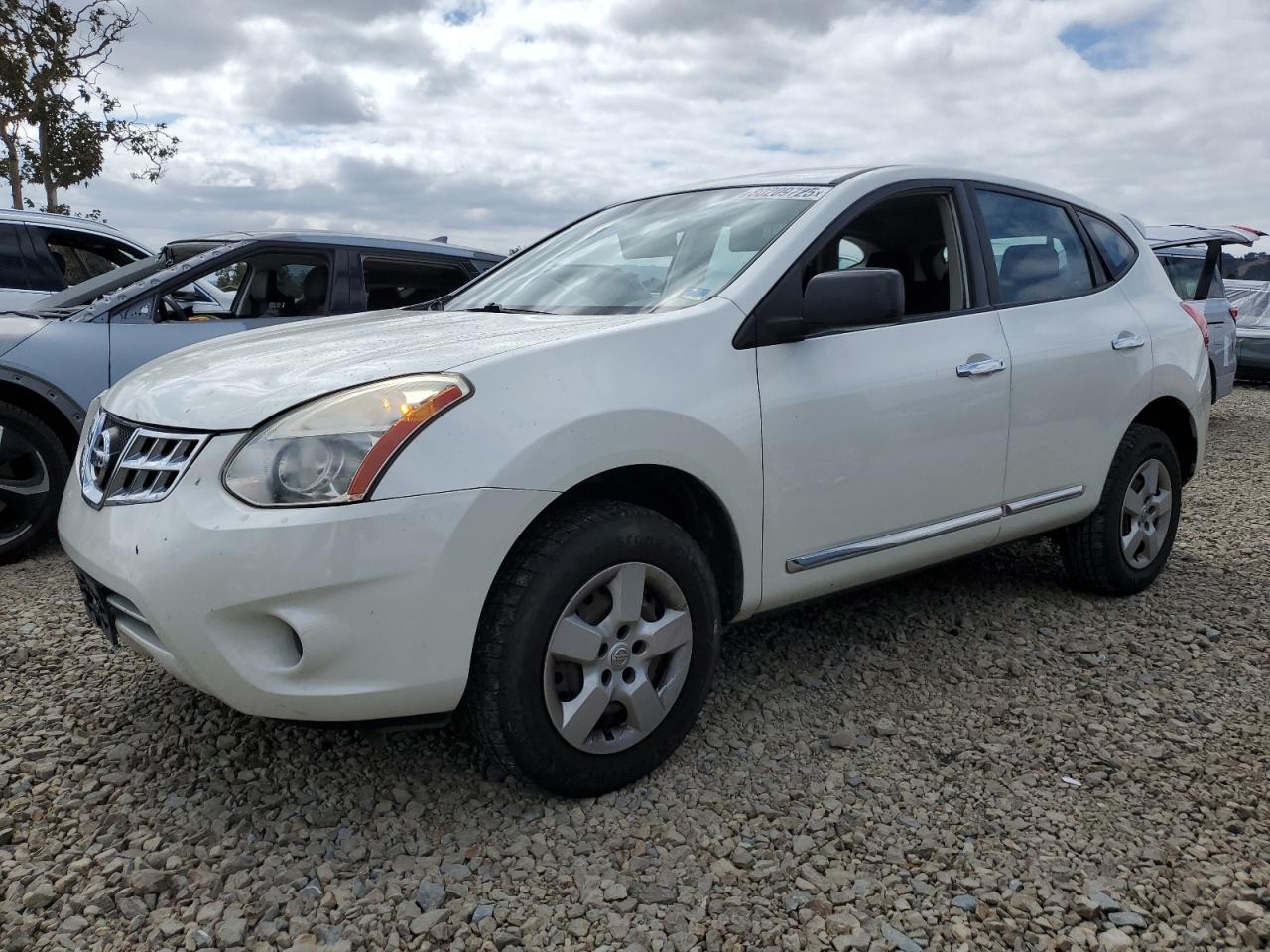 2013 Nissan Rogue s S