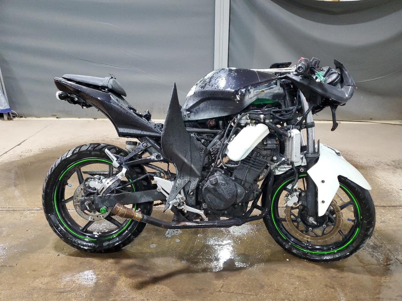Kawasaki Ex250