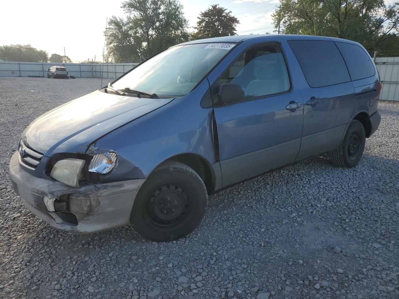 2001 Toyota Sienna ce CE