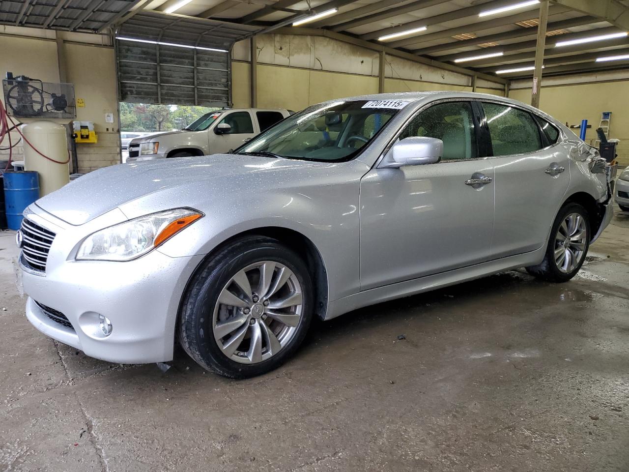 2013 Infiniti M37
