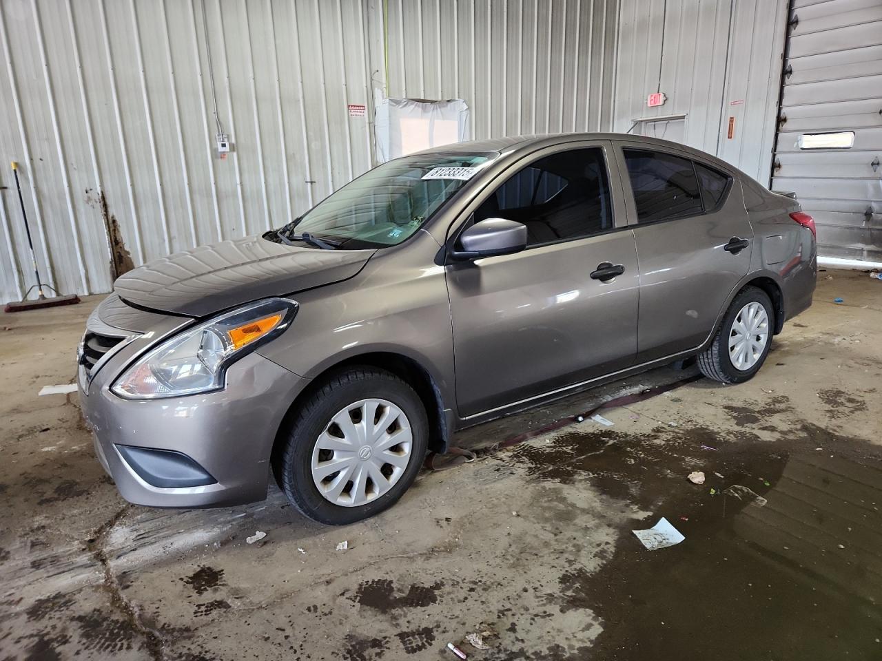 2016 Nissan Versa s S