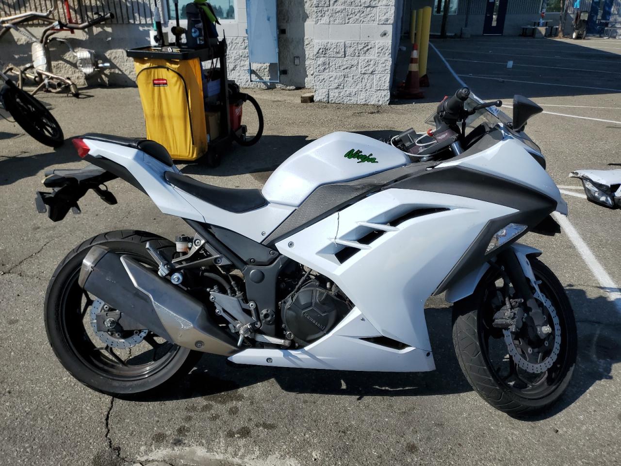 2015 Kawasaki Ex300 a