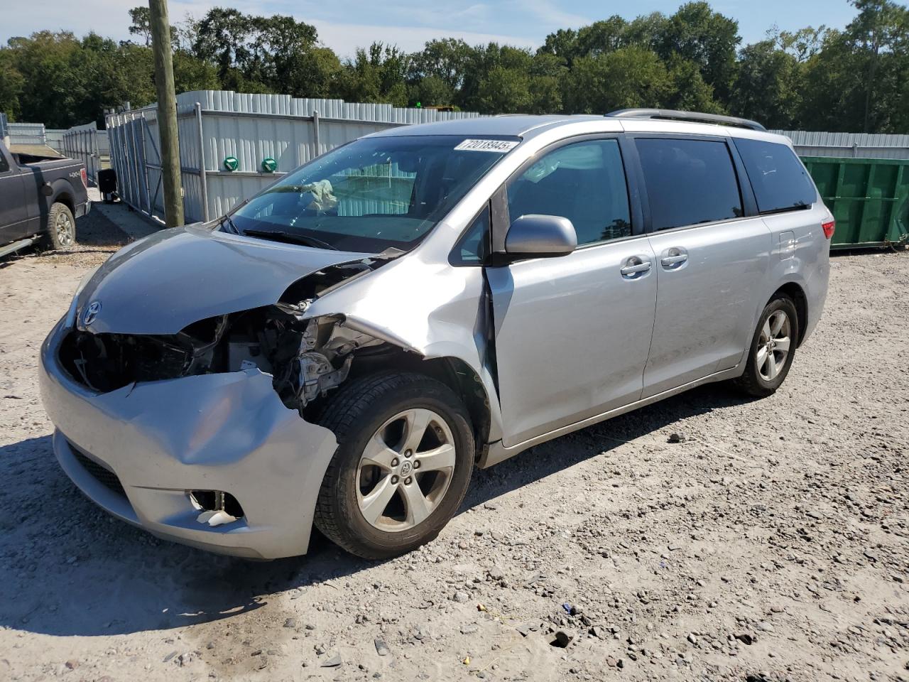 2015 Toyota Sienna le LE